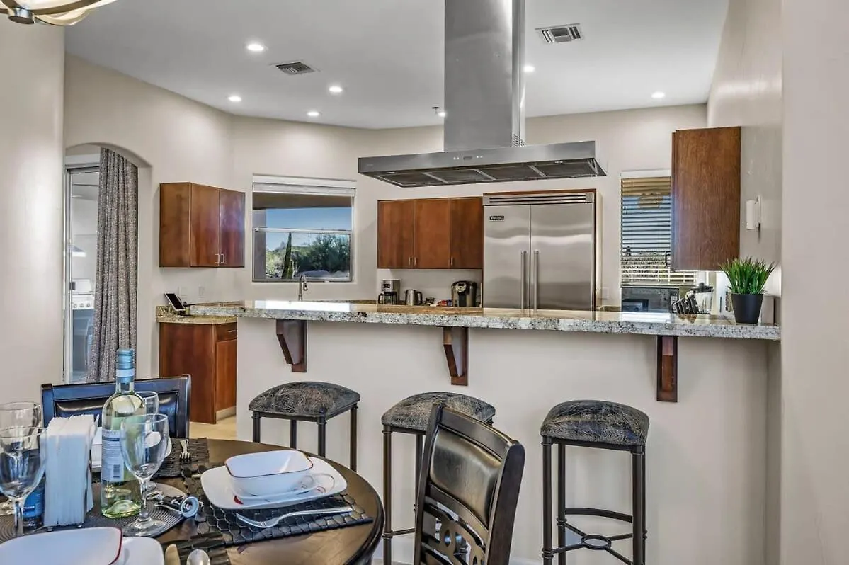 Serenity Peaks- Gorgeous Pet Friendly Villa In Scottsdale With Pool, Spa, And Bikes Сasa de vacaciones