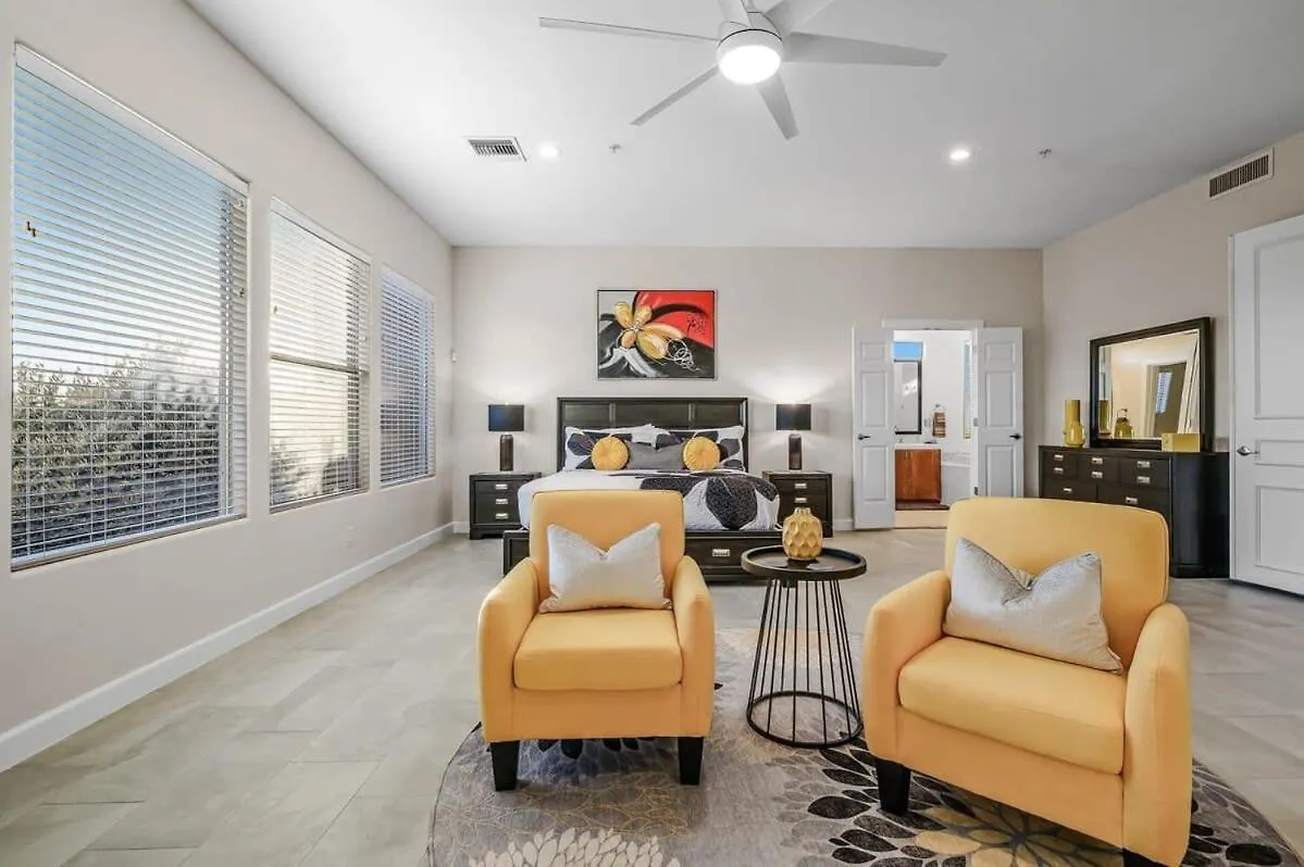 Serenity Peaks- Gorgeous Pet Friendly Villa In Scottsdale With Pool, Spa, And Bikes