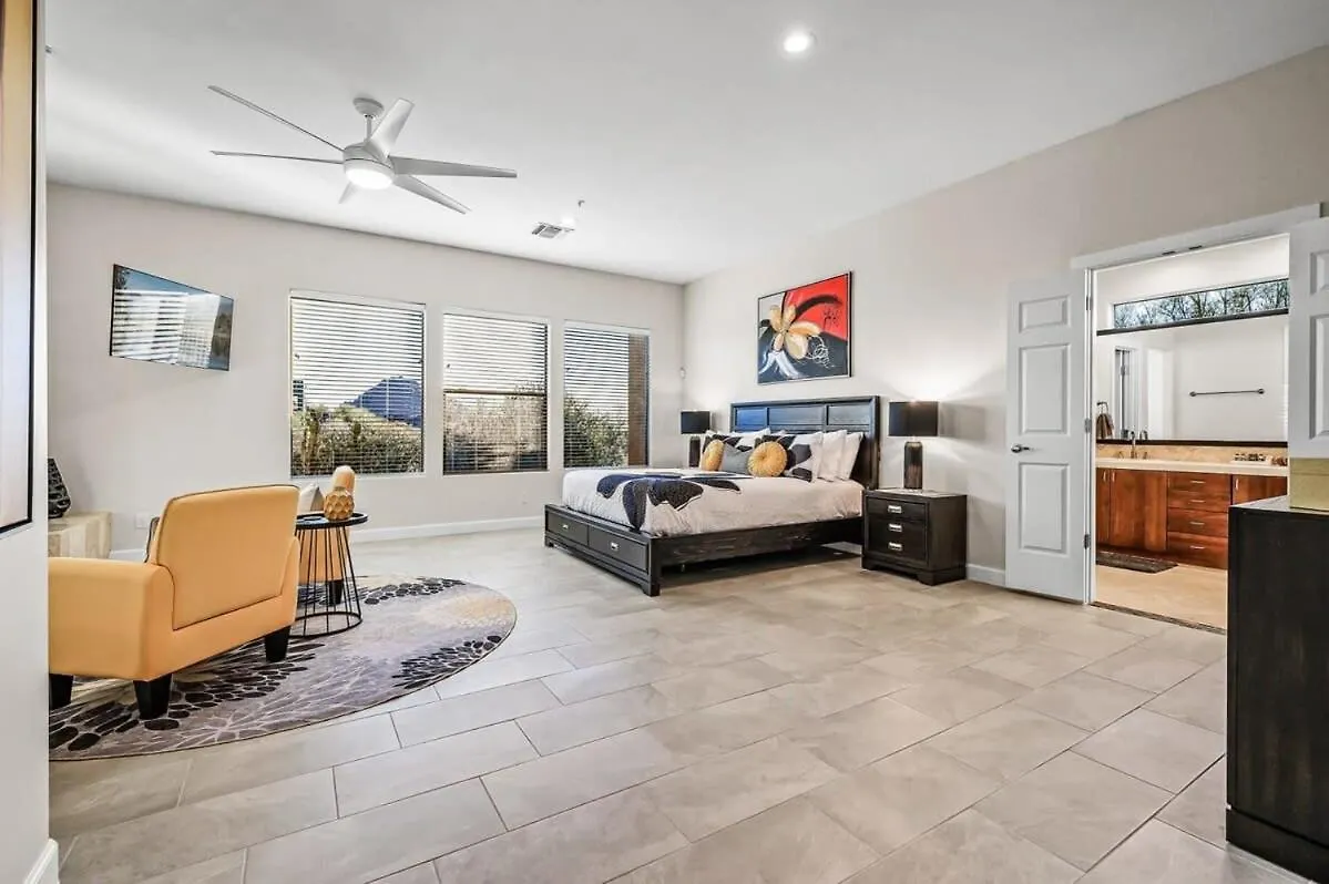 Сasa de vacaciones Serenity Peaks- Gorgeous Pet Friendly Villa In Scottsdale With Pool, Spa, And Bikes