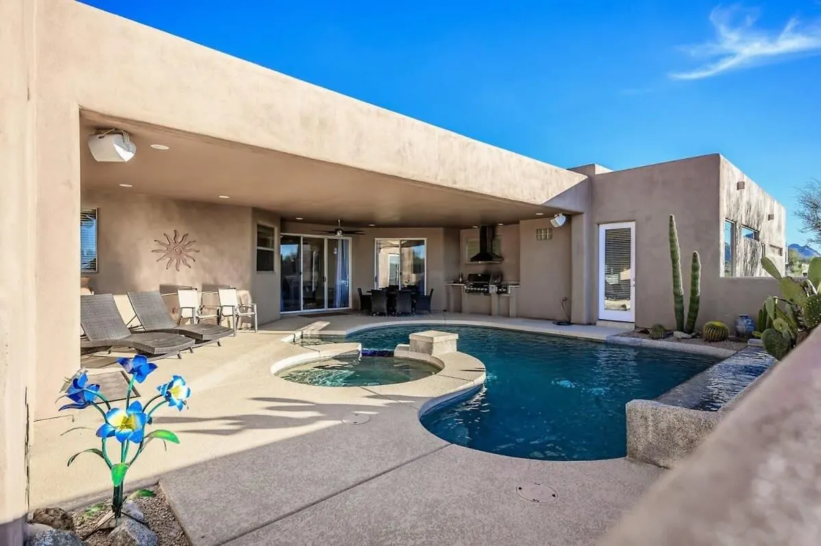Serenity Peaks- Gorgeous Pet Friendly Villa In Scottsdale With Pool, Spa, And Bikes Сasa de vacaciones