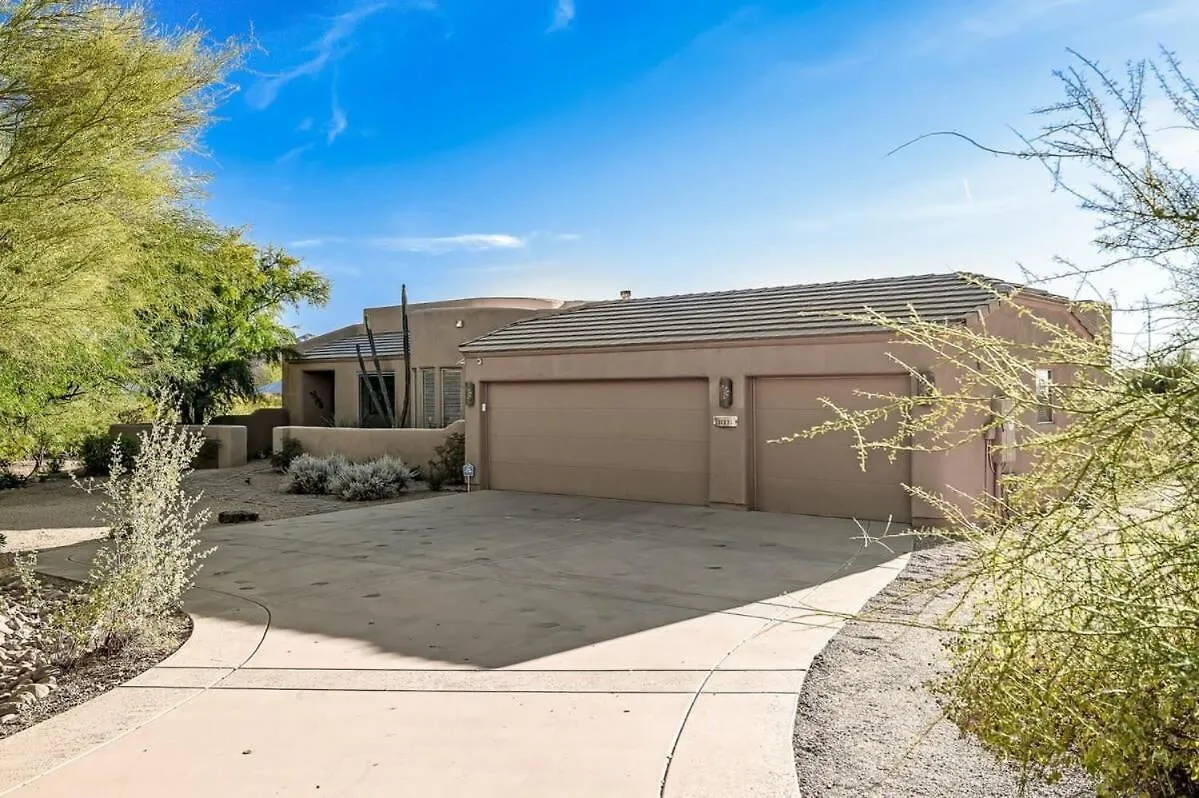 Сasa de vacaciones Serenity Peaks- Gorgeous Pet Friendly Villa In Scottsdale With Pool, Spa, And Bikes Estados Unidos